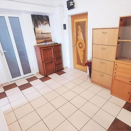 Ultracentral - Apartament Modern - Panoramic View Bacău Екстериор снимка